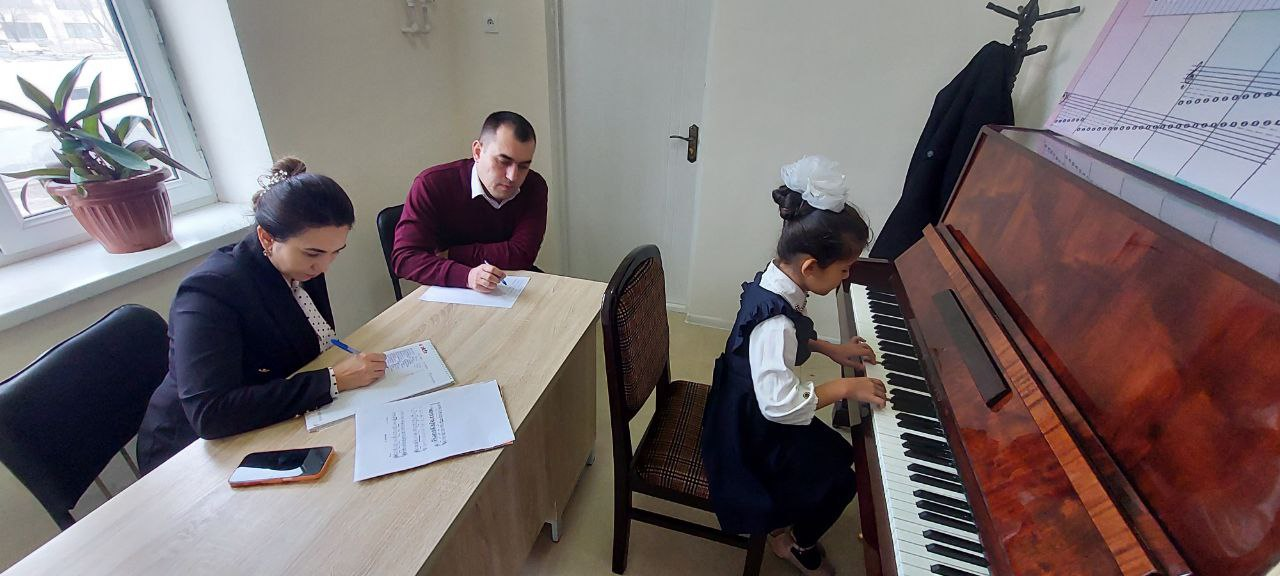 Umumiy fortepiano fanidan akademik konsert jarayonlari bo‘lib o‘tdi.